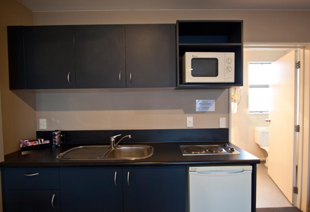 Phoenix Motel 4*